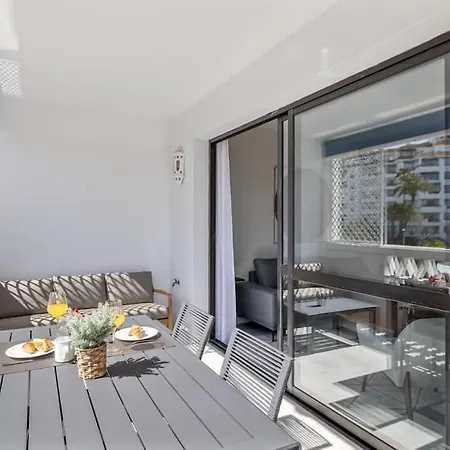 Stylish Sea View In Playas Del Duque *