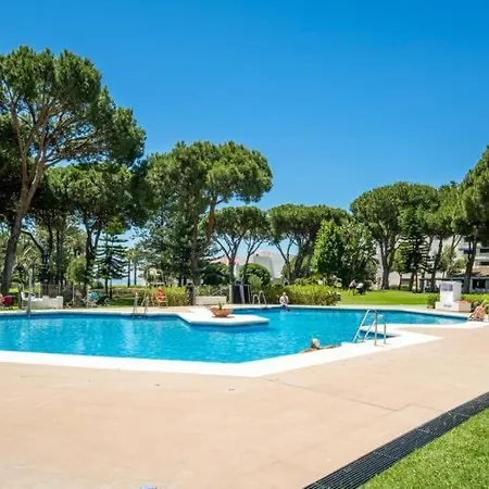 Apartment Stylish Sea View In Playas Del Duque *