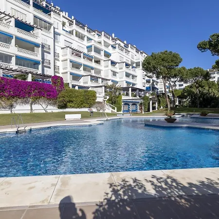 Stylish Sea View In Playas Del Duque *