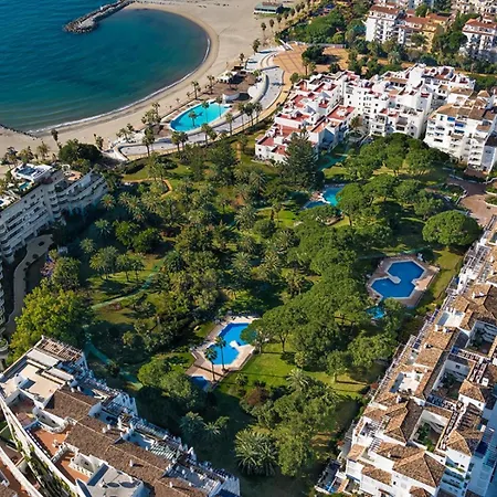Stylish Sea View In Playas Del Duque Apartment