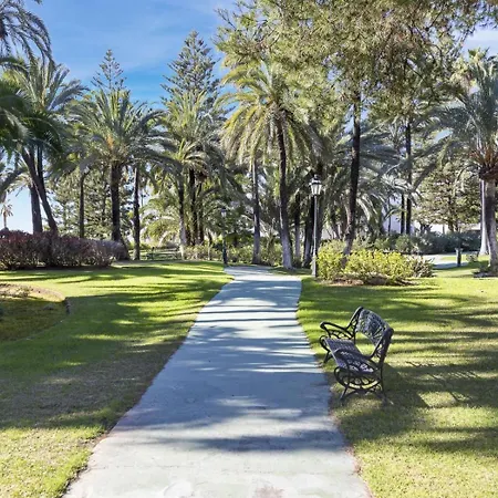 Apartment Stylish Sea View In Playas Del Duque Marbella