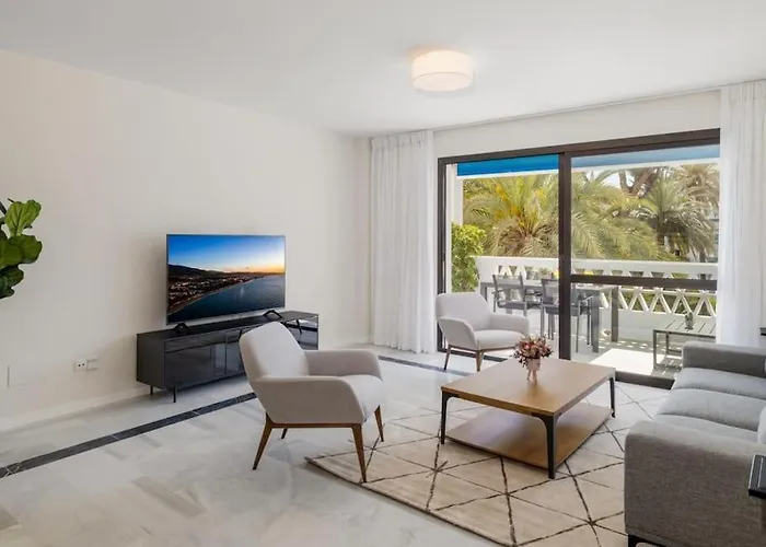 Lägenhet Stylish Sea View In Playas Del Duque Marbella