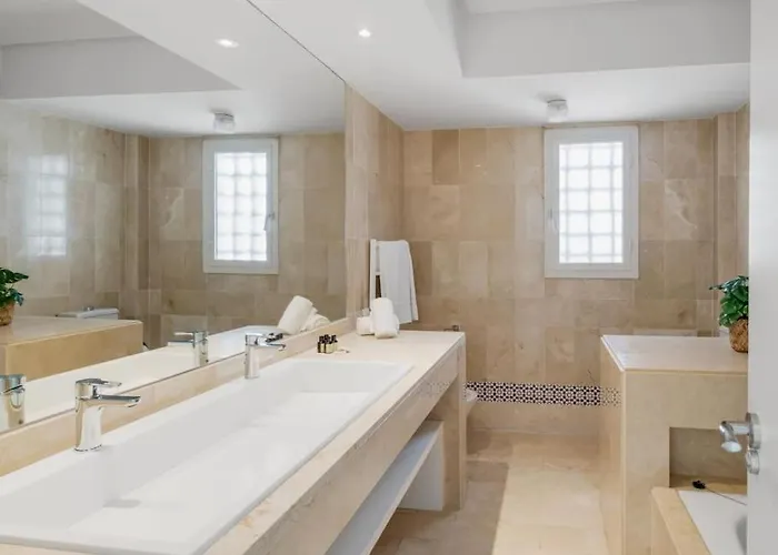 Stylish Sea View In Playas Del Duque Lägenhet Marbella