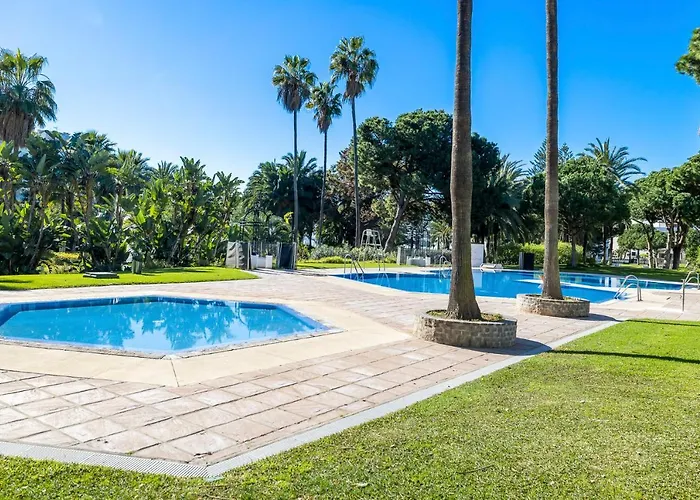 Lägenhet Stylish Sea View In Playas Del Duque Marbella