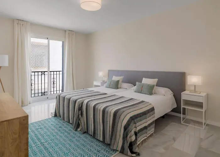 Stylish Sea View In Playas Del Duque アパート マルベーリャ